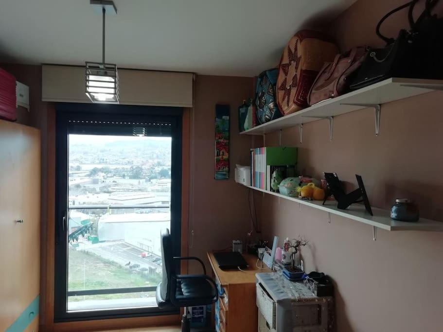 Habitacion En Piso Compartido Cerca De Playa De Samil Vigo Kültér fotó