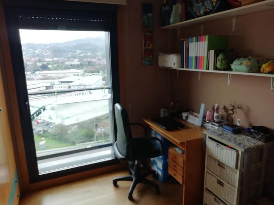 Habitacion En Piso Compartido Cerca De Playa De Samil Vigo Kültér fotó